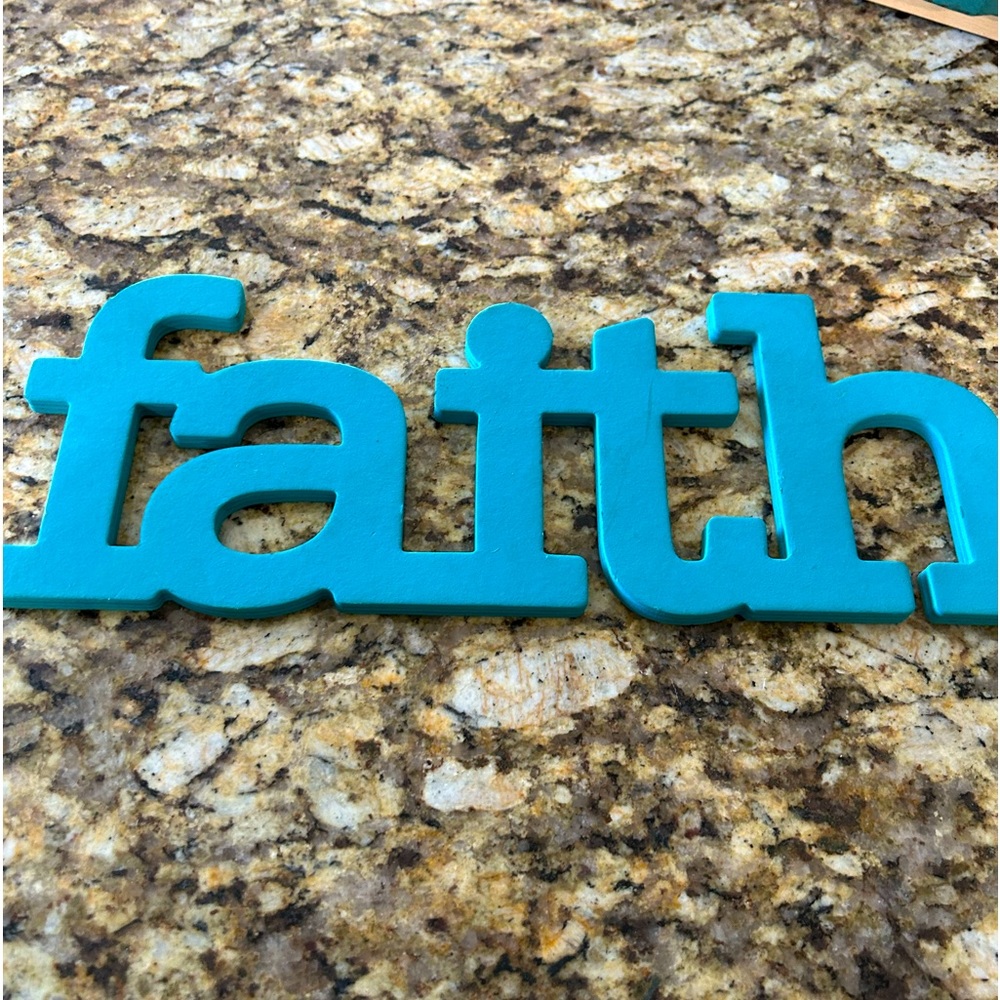 FAITH WALL DECOR (WOODEN)